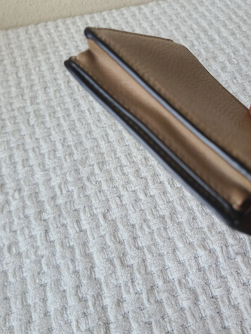 MICHAEL KORS Pebbled Leather Small Wallet in Beige with Gold Logo - Picture 5 of 12